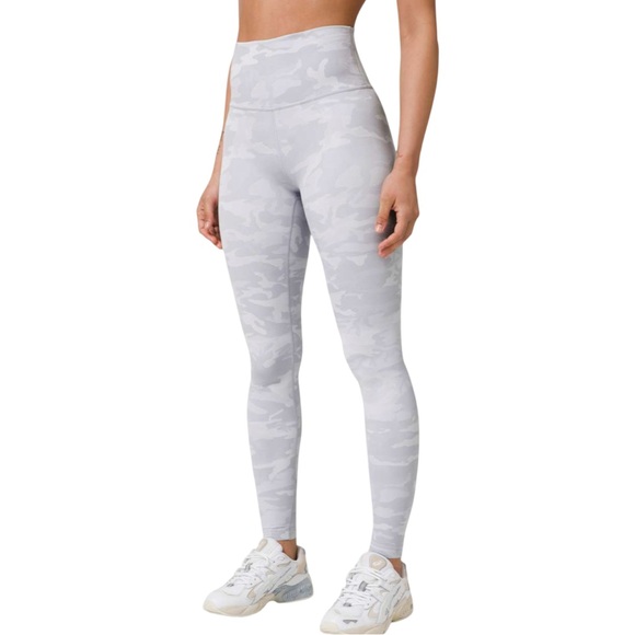 lululemon athletica Pants - Lululemon Gray Camo High Rise Wunder Under Leggings Size 6